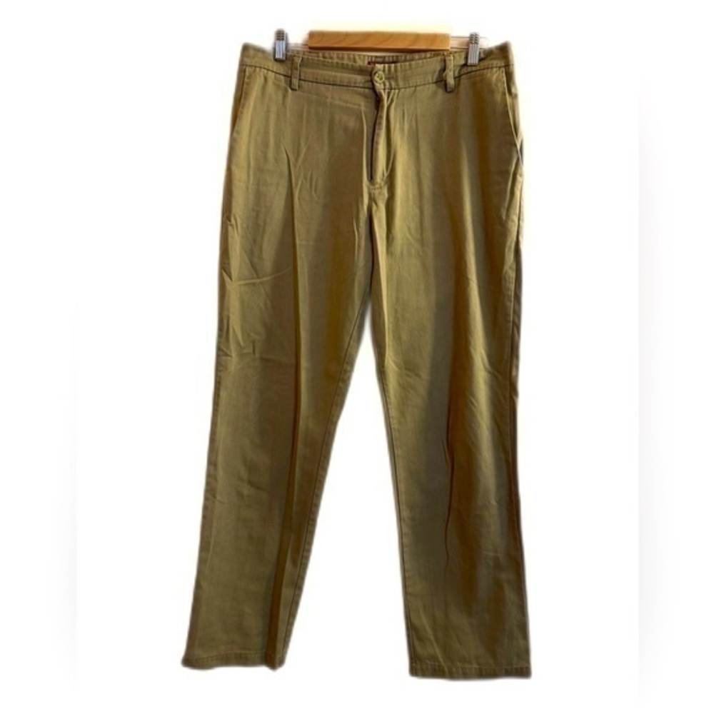 Men’s Khaki Pants - Size 33/32 - Excellent Condition